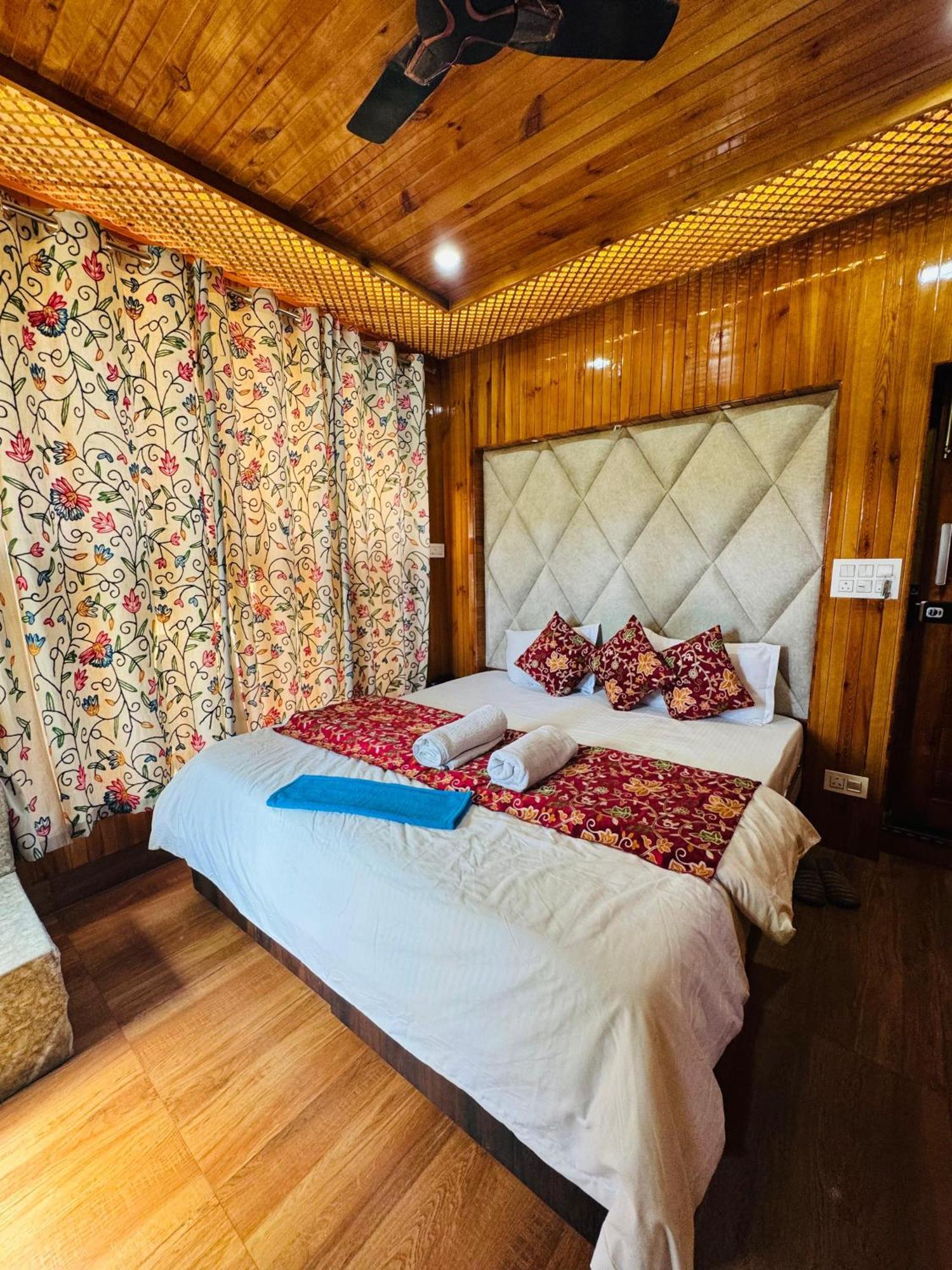 Frosty Mountain Resort Pahalgām 외부 사진