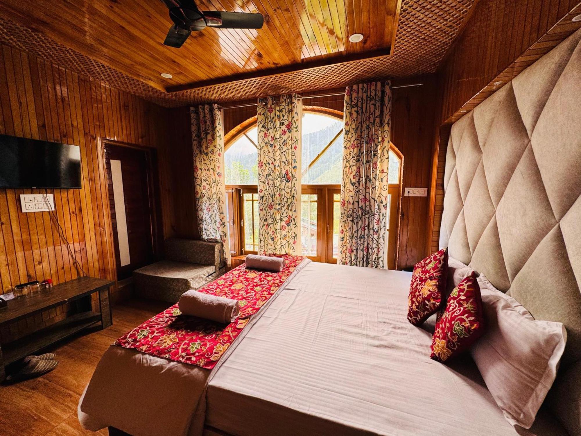 Frosty Mountain Resort Pahalgām 외부 사진