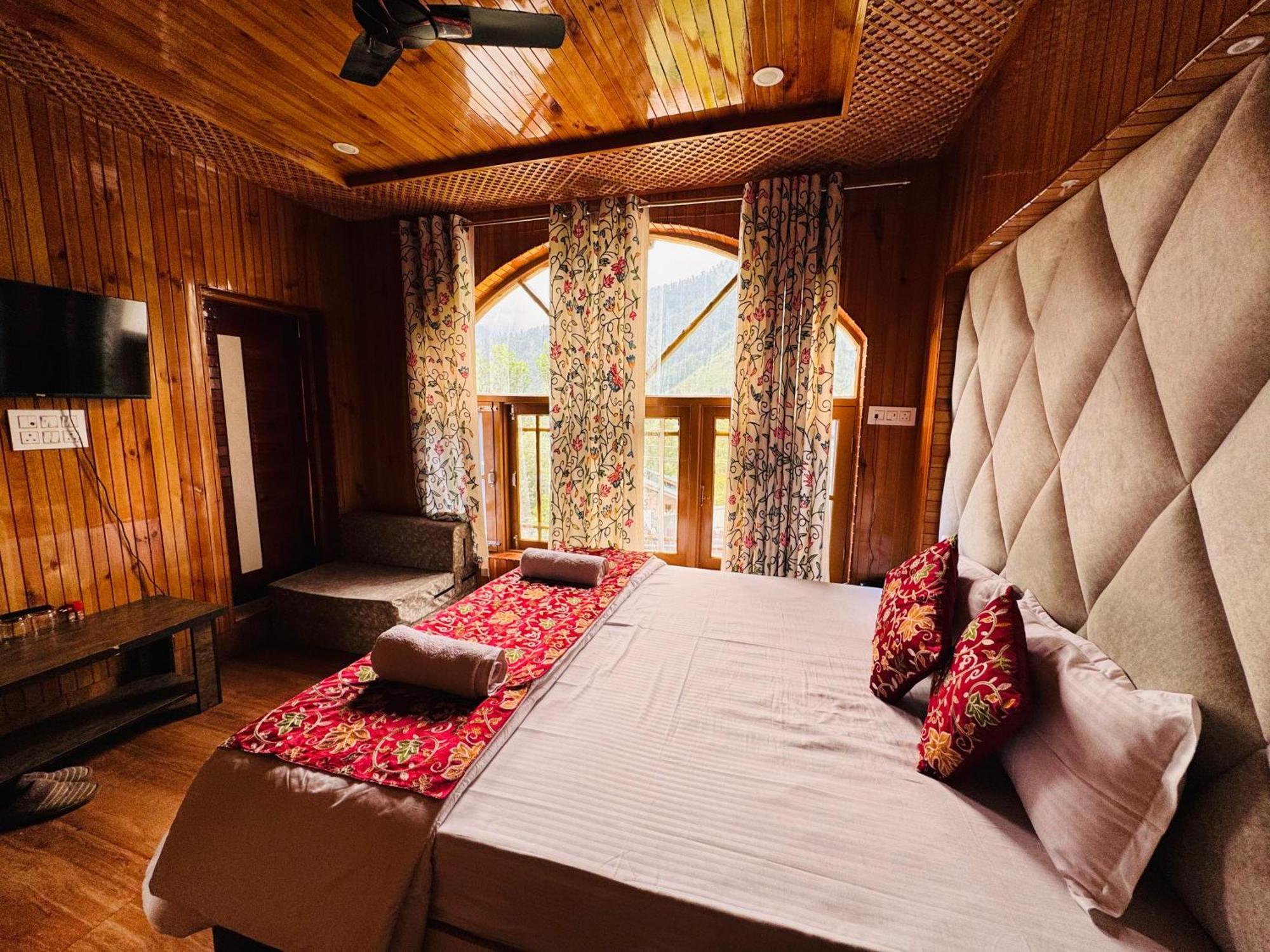 Frosty Mountain Resort Pahalgām 외부 사진