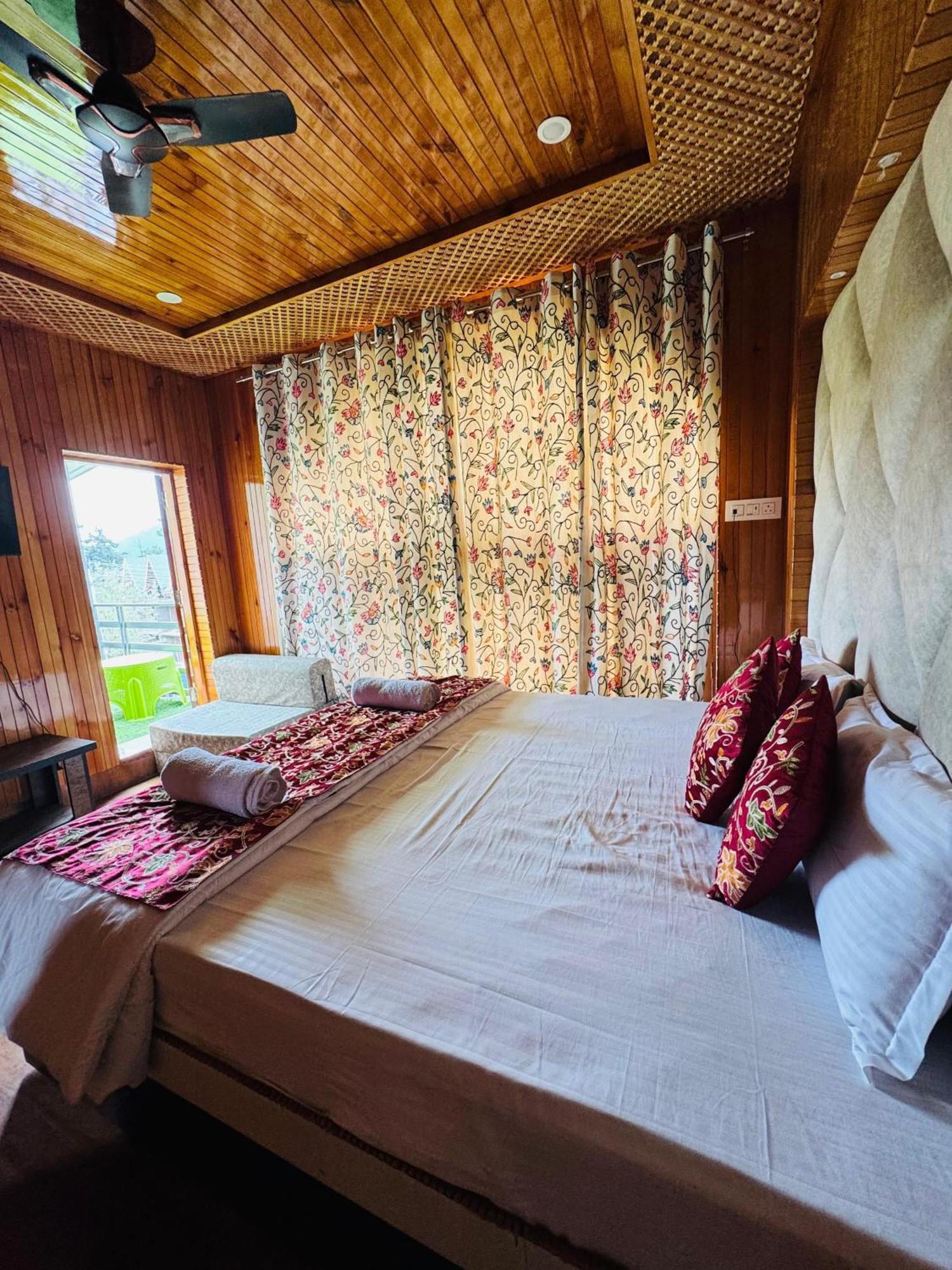 Frosty Mountain Resort Pahalgām 외부 사진